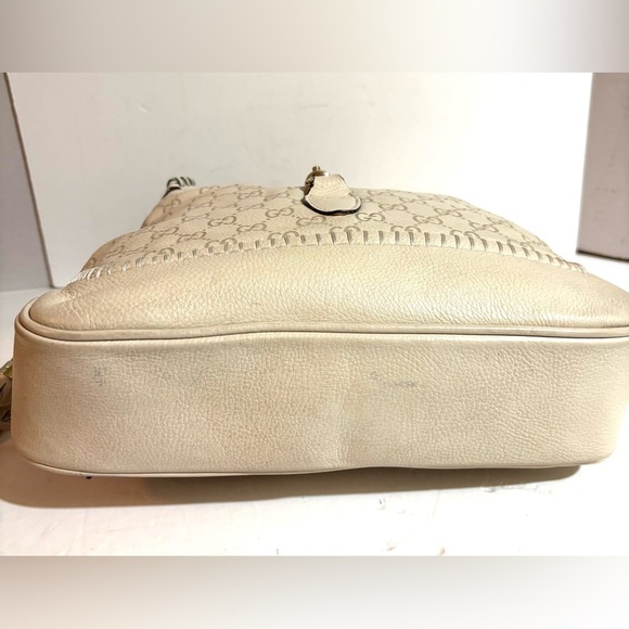 Gucci Beige Hobo Bag with Tassels - Picture 11 of 13